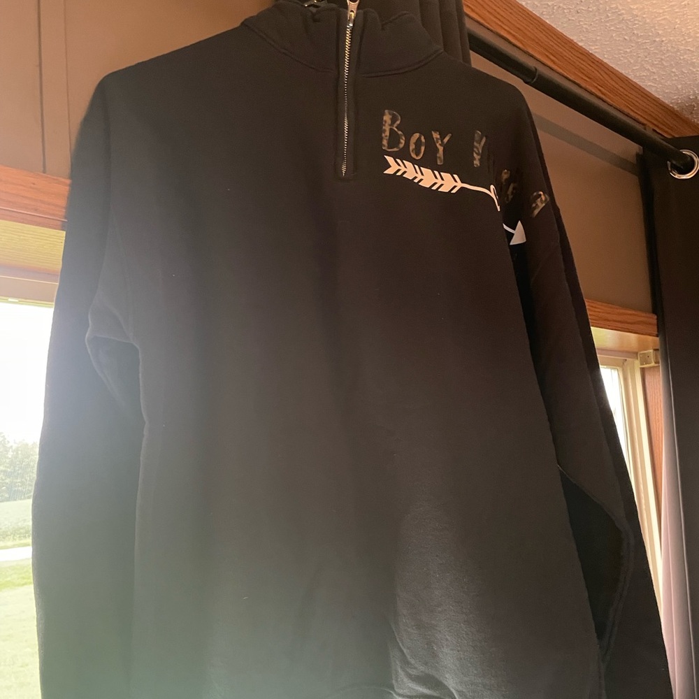 Boy mama half zip
